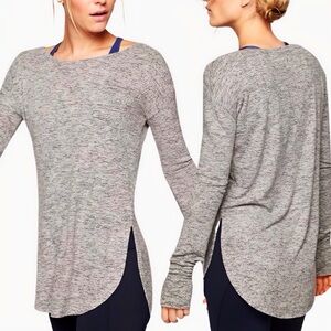 Athleta Luxe Pose Grey Marled Heathered Tunic Top Size Small Soft Long Sleeve